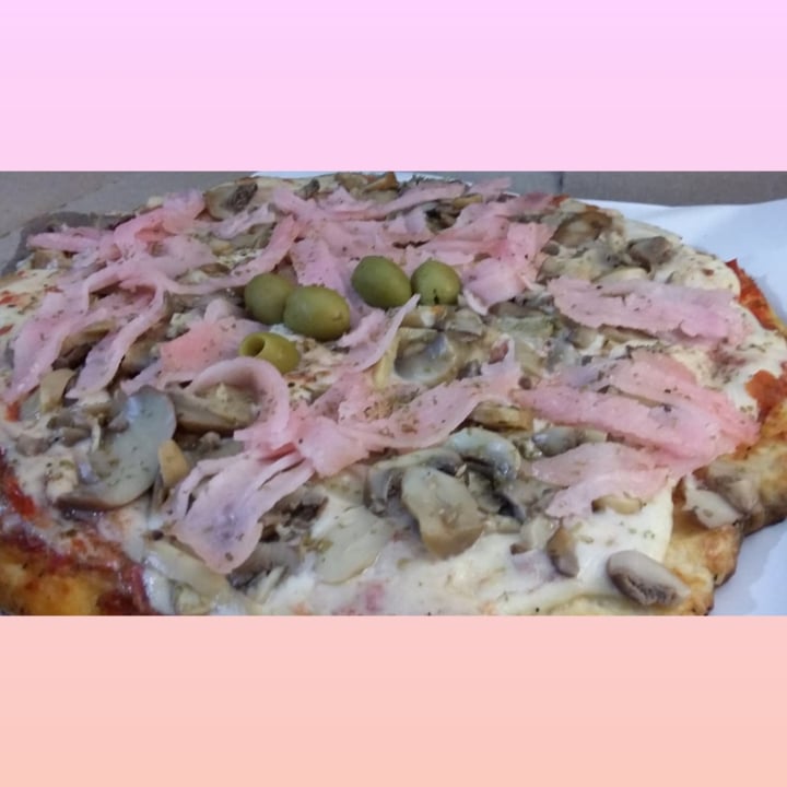 photo of Flipper Pizza Pizza De Jamón Vegetal Y Champiñones shared by @lihuenaillen on  25 Dec 2020 - review