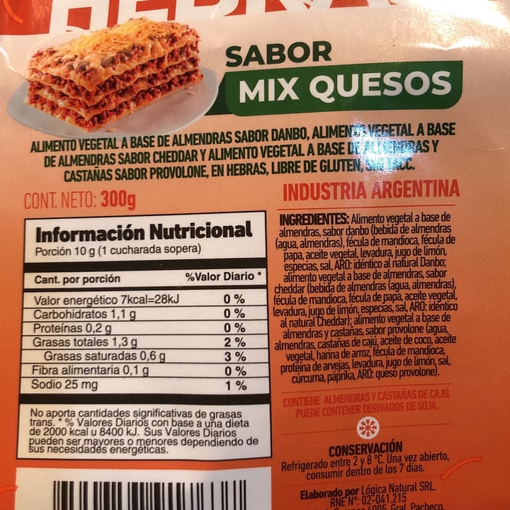 photo of Felices Las Vacas Hebras sabor Mix Quesos shared by @carlabaigorria on  08 Jul 2022 - review