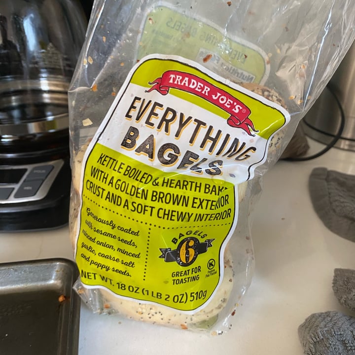 photo of Trader Joe's Everything Bagels shared by @zoerooster on  28 Feb 2022 - review