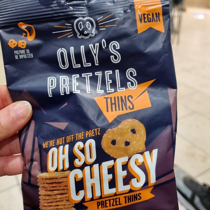 photo of Olly's Pretzels Oh So Cheesy shared by @francy82 on  19 Dec 2022 - review