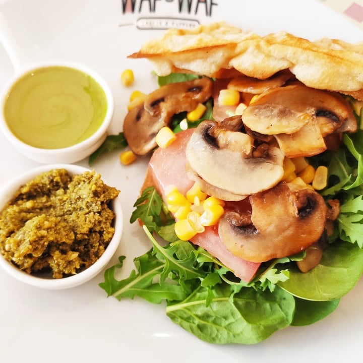 review photo of WAF-WAF - LETNÁ Vegan Waffle shared by @spiderwebs on 24 May 2020 - review