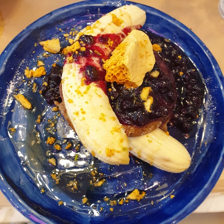 photo of Winners Vegan Blueberry pancakes shared by @thedronewhisperer on  30 Mar 2022 - review