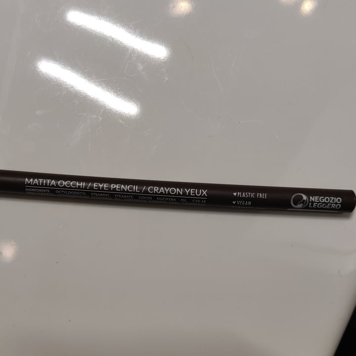 review photo of Negozio Leggero Matita occhi cacao shared by @aletofulover on 20 Apr 2022 - review