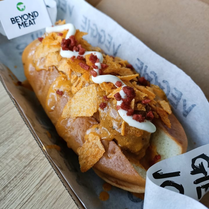 photo of Veggie Dojo Nacho cheese and bacon hotdog shared by @yamspotatoes on  21 Jul 2020 - review