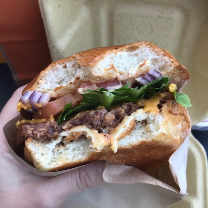 photo of Veggie Grill VG Beyond Burger shared by @naruto on  15 Nov 2020 - review