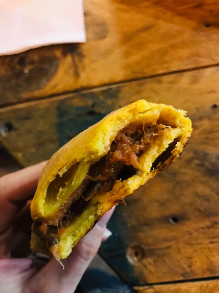 photo of La Tradizionale Empanada vegana de Verduras shared by @deniz on  27 Dec 2019 - review