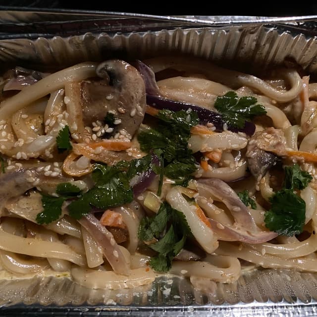 「Udon-Nudeln」の料理の写真
