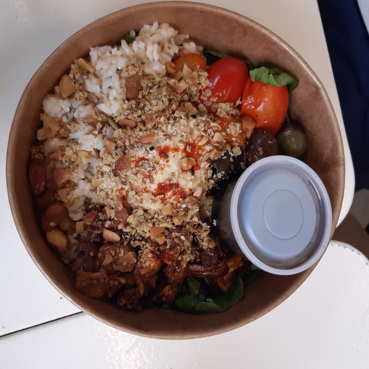 photo of Nato Comé Real Bowl Mediterraneo shared by @avrosario on  17 Apr 2021 - review