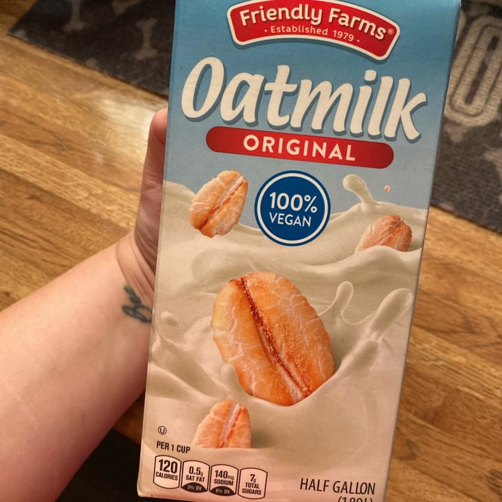 review photo of Friendly Farms Oatmilk Original shared by @amsvfrazier90 on 17 Oct 2021 - review