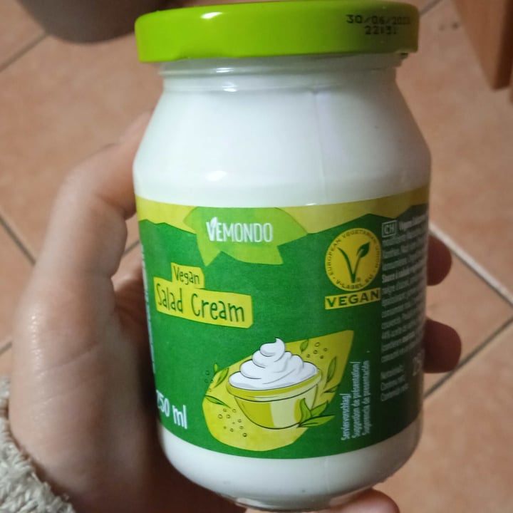 review photo of Vemondo Vegan salad cream shared by @correplatano on 07 Nov 2021 - review