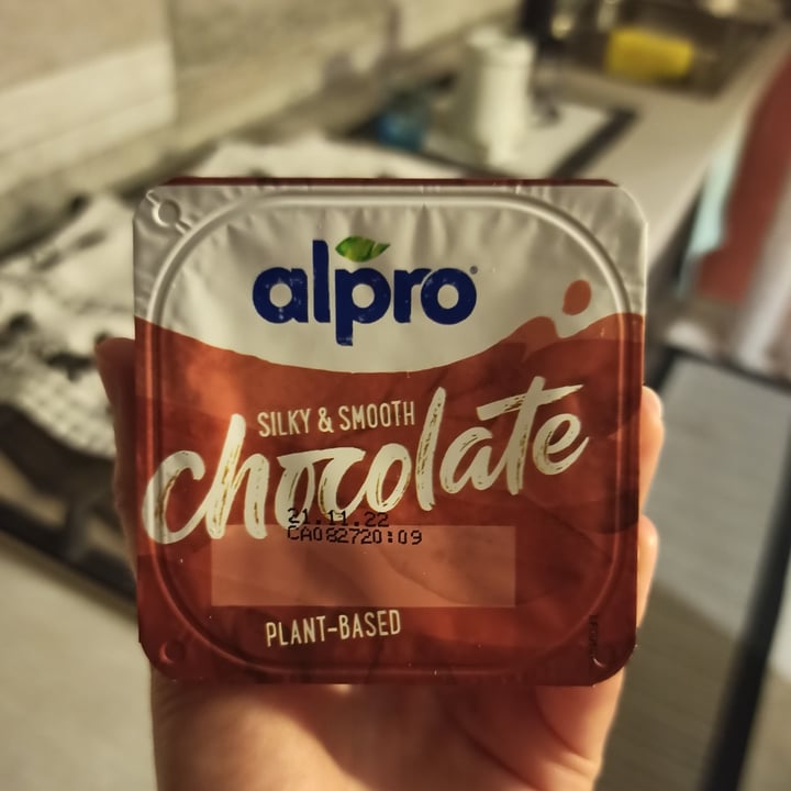 review photo of Alpro Devilishly Dark Chocolate Plant-based Dessert shared by @eleonoracasss on 26 Jun 2022 - review