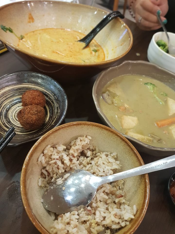 review photo of BMS Organics @ MyTown Shopping Centre Green Curry Rice shared by @emilythejoyfulnomad on 07 Mar 2020 - review
