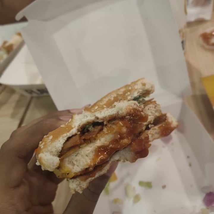 review photo of Texas Chicken - Tasek Central Ranch Burger shared by @notcow on 30 Jul 2022 - review