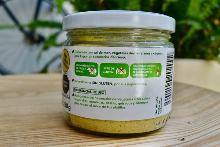 review photo of Origen sano Sazonador de Vegetales Sal de Mar y Cúrcuma shared by @andrearebeca on 07 May 2021 - review