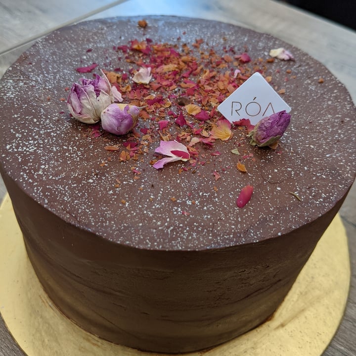 review photo of Róa Midnight Baby Grand Cake (4 inch) shared by @kenneats on 08 Jan 2022 - review