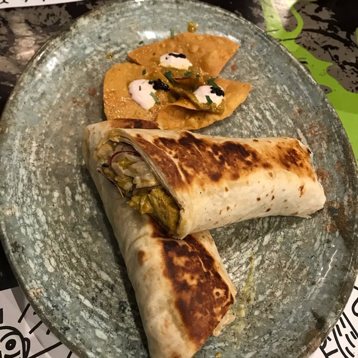 photo of Mahara Burrito Tikka Masala shared by @rebevegana on  03 Apr 2022 - review