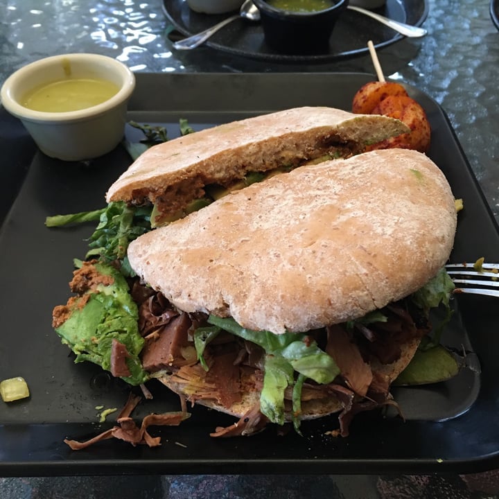 photo of Taller Vegánico Torta de yaca shared by @coralgzz on  29 Aug 2021 - review