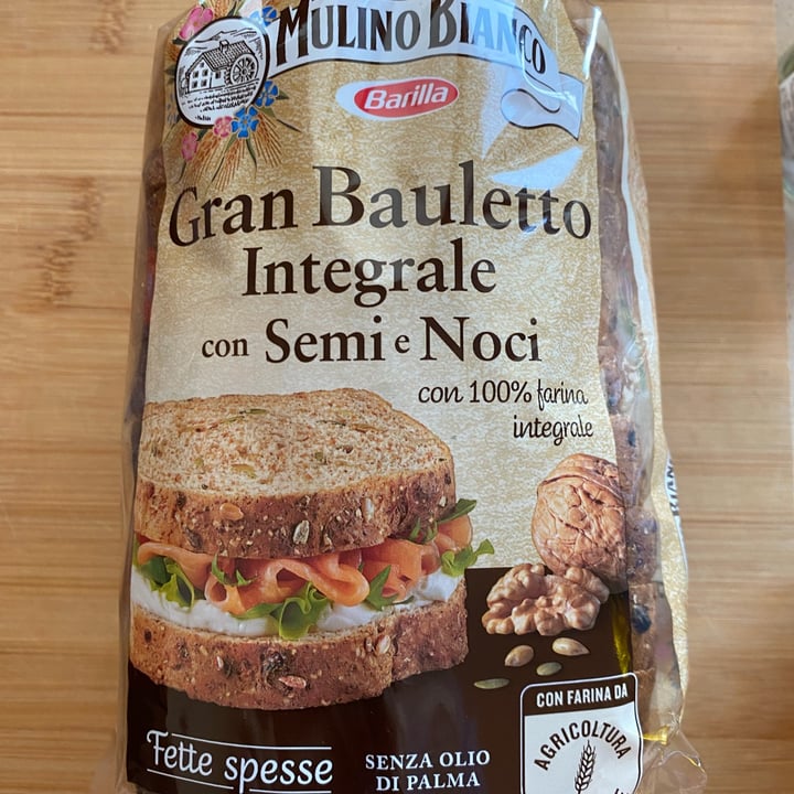 photo of Mulino Bianco Gran bauletto integrale ai semi e noci shared by @aryb on  13 Mar 2022 - review