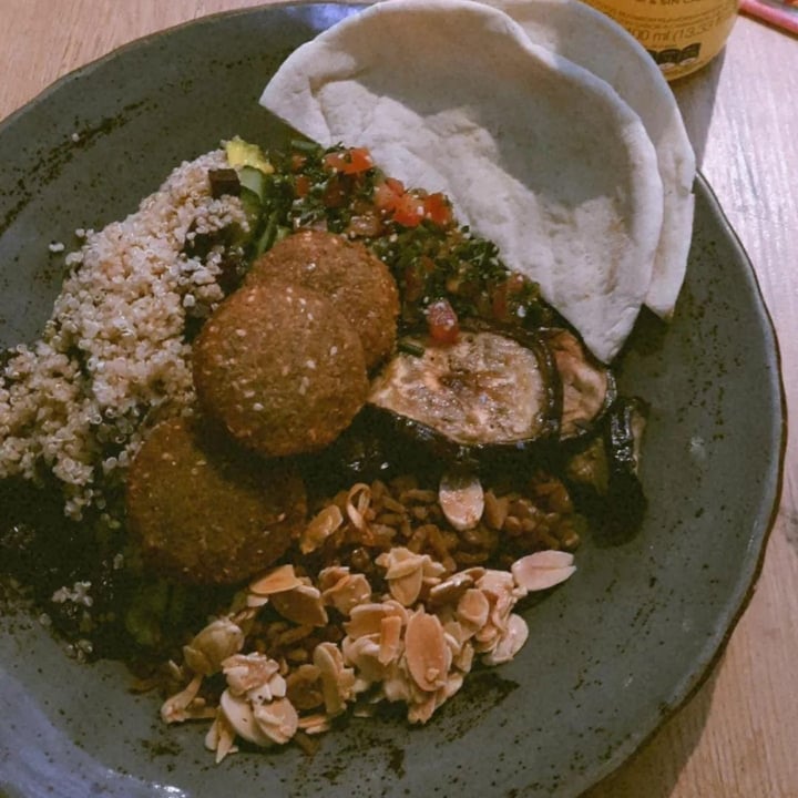 photo of Mourad Gourmet Bolw Vegetariano shared by @aurorerojas on  04 Oct 2022 - review