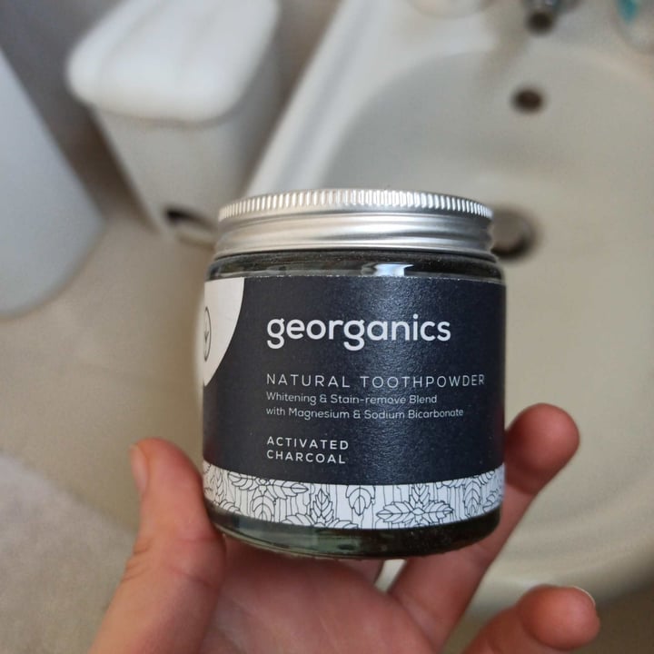 review photo of Georganics Activated Charcoal Natural Toothpaste shared by @lisbeth-ita on 15 Apr 2022 - review