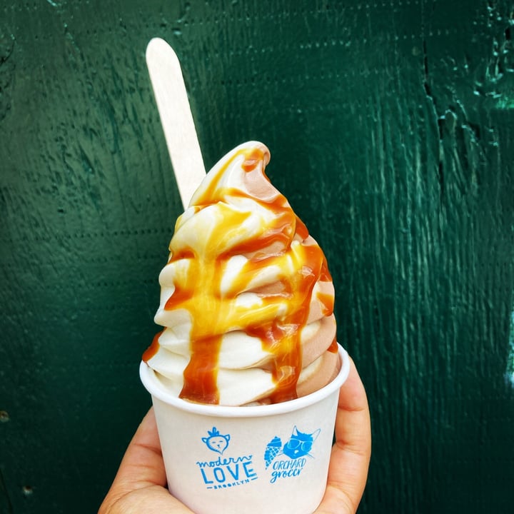 photo of Orchard Grocer Chocolate and Vanilla Soft Serve shared by @veganjewelsnyc on  19 Oct 2020 - review