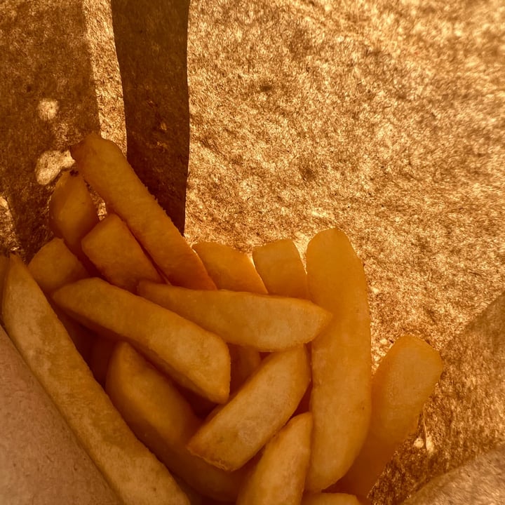 photo of Lekker Vegan Hyde Park crispy chips shared by @bianca1701 on  20 Aug 2022 - review
