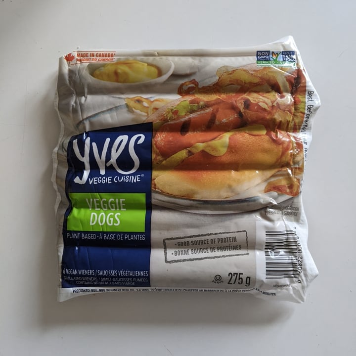 photo of Yves Veggie Cuisine Veggie Dogs shared by @chickpea80 on  11 Apr 2022 - review