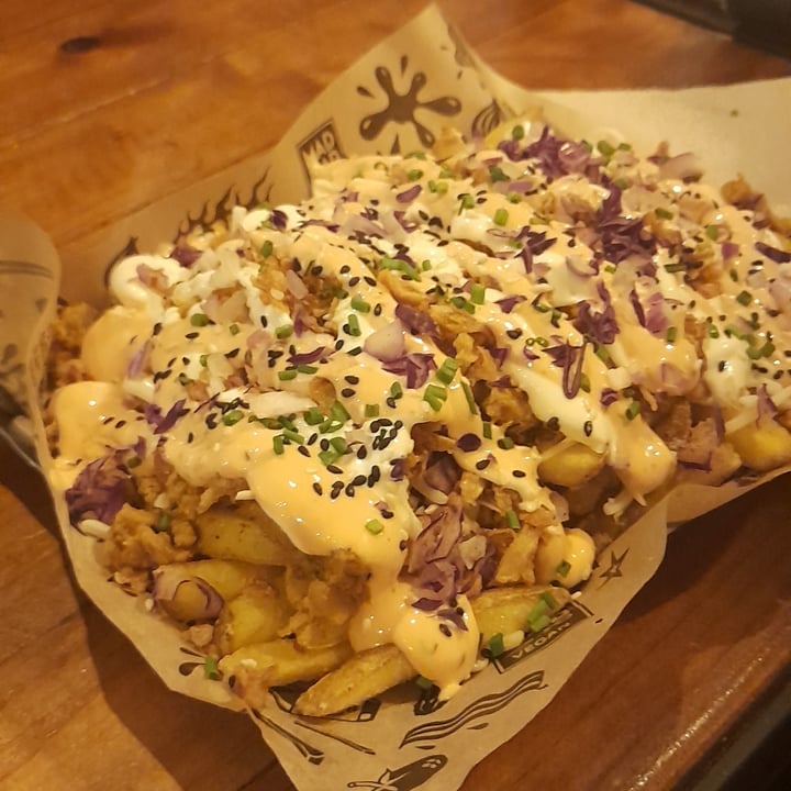 photo of Mad Mad Vegan Supreme Yaya Fries shared by @ivanvegan on  10 Apr 2022 - review