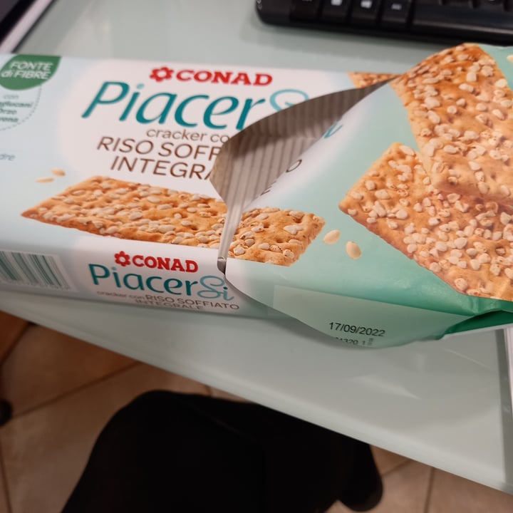 photo of Conad Cracker con riso soffiato integrale shared by @superroma on  07 Apr 2022 - review
