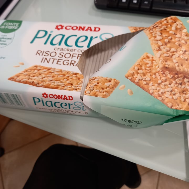 review photo of Conad Cracker con riso soffiato integrale shared by @superroma on 07 Apr 2022 - review