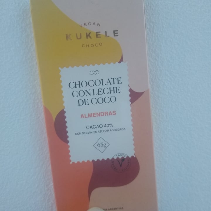 photo of Kukele Vegan Choco Chocolate Con Leche De Coco Y Almendras shared by @silviov on  21 Nov 2022 - review