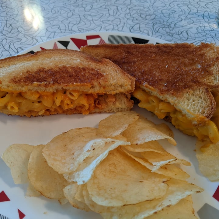 photo of Spiral Diner & Bakery Mac & Cheese Grilled Cheese shared by @caseyveganforlife on  13 Feb 2022 - review