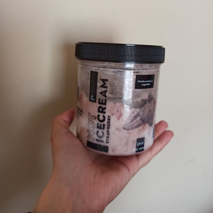 review photo of NotCo Not Icecream Strawberries & Cream shared by @kimberlyclr on 31 Oct 2020 - review