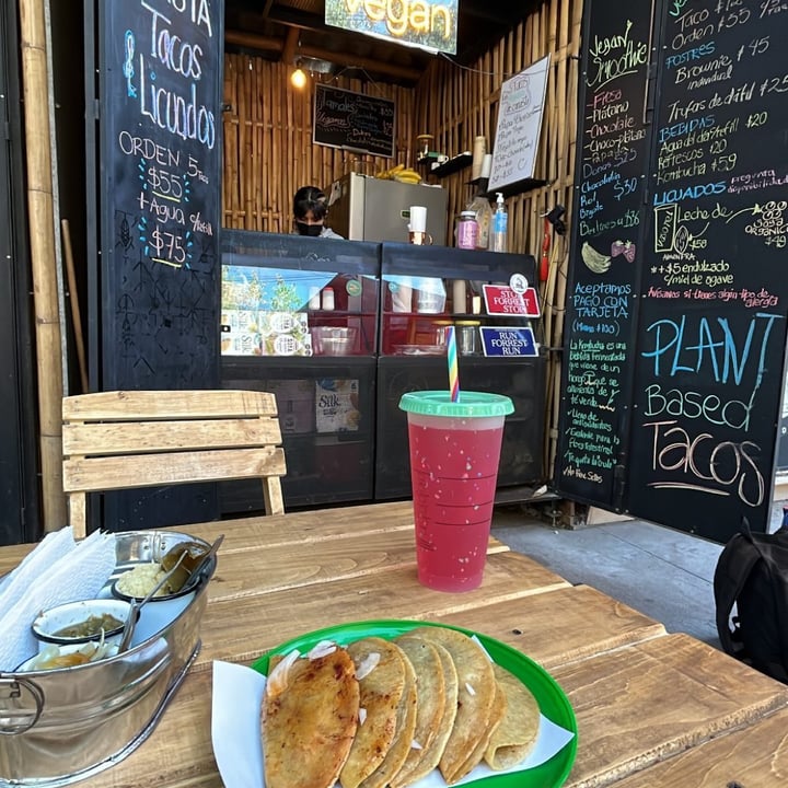 photo of Los Veganos de Canasta, El Puesto Tacos De Canasta Veganos shared by @yabin on  08 Mar 2022 - review