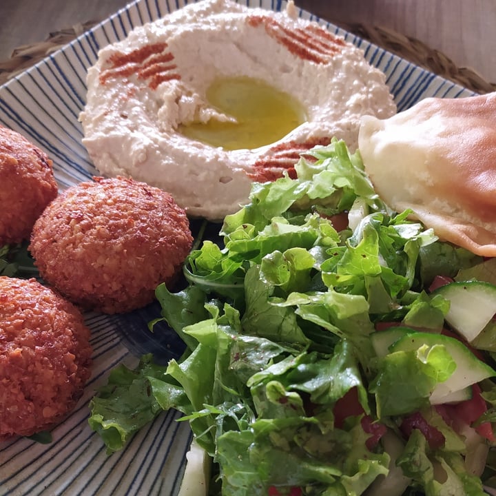 photo of Hommus - Snack Libanese misto vegano shared by @mmmara on  01 Aug 2022 - review