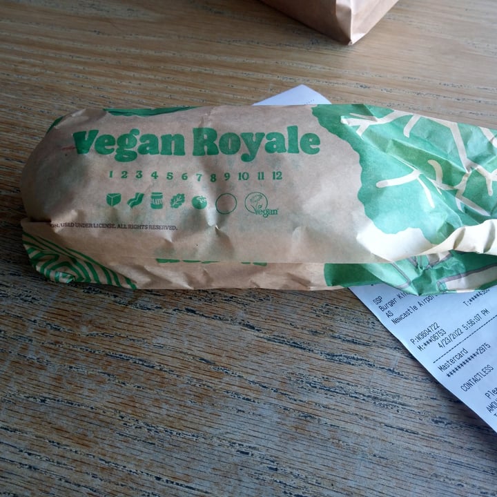 photo of Burger King vegan royal katsu shared by @spookypia on  23 Apr 2022 - review