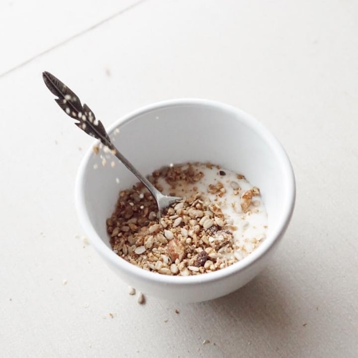 photo of Quimya Yogurt con Granola sabor Coco shared by @quimyayog on  01 Nov 2020 - review