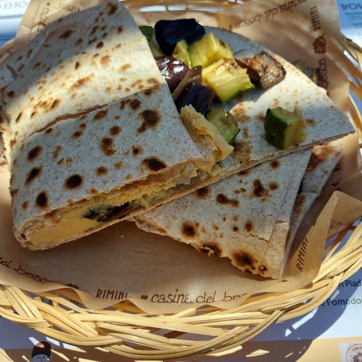 review photo of Casina del Bosco Piada Con Hummus E Verdure shared by @giuly06 on 18 Jun 2022 - review