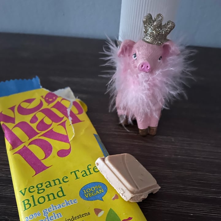 photo of Ve Happy Vegane Tafel blond shared by @holly808 on  23 Jan 2022 - review