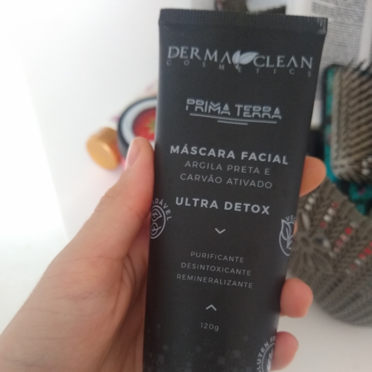 Dermaclean Máscara de argila preta e carvão ativado from Dermaclean - Vegan ...