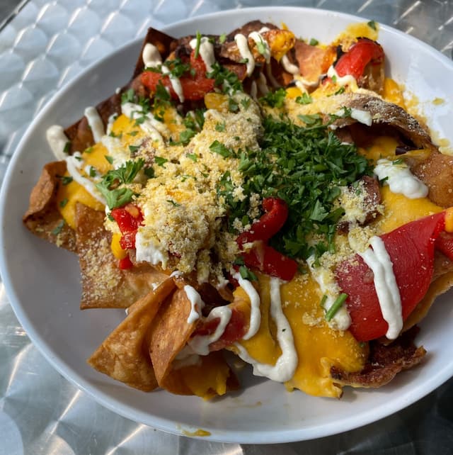 菜肴“Community Nachos”的照片