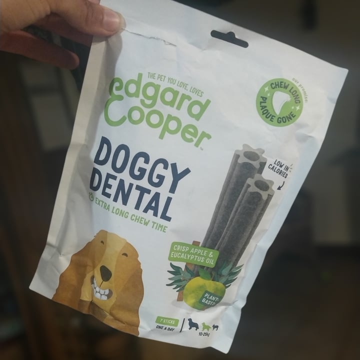 photo of Edgard & Cooper Stick dental perros Manzana y Eucalipto shared by @ebarrenetxea on  01 Sep 2021 - review