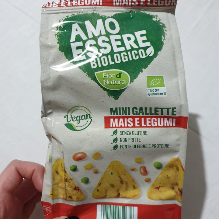 photo of Amo Essere Veg Mini gallette di mais e legumi shared by @disperancione on  17 Nov 2021 - review