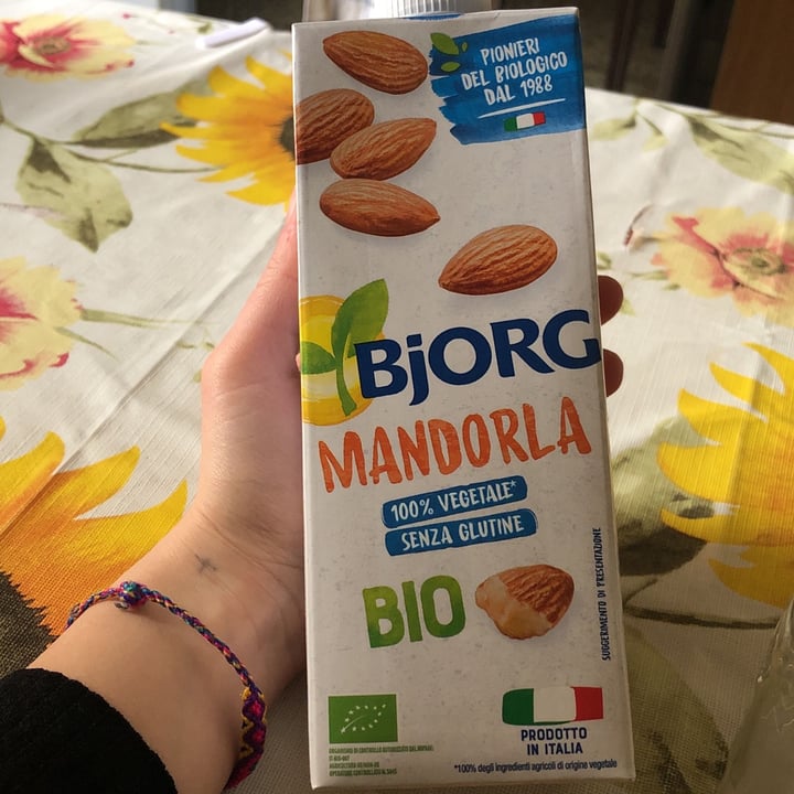 photo of Bjorg Latte di mandorla shared by @elenapelliccia on  27 Mar 2022 - review