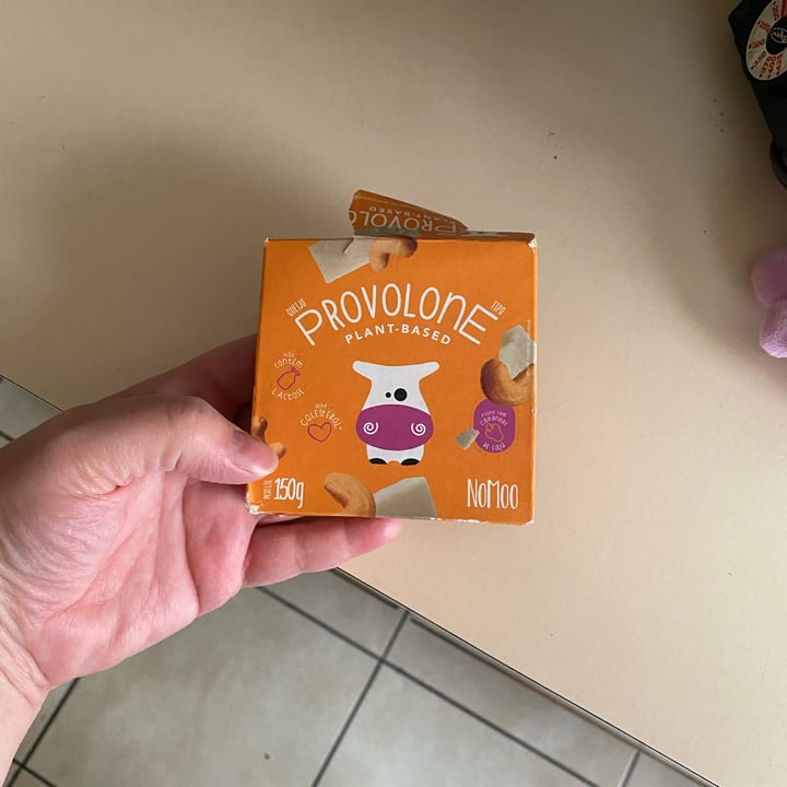 photo of NOMOO Plant-Based Brasil Queijo Provolone shared by @keylavurraro on  08 May 2022 - review