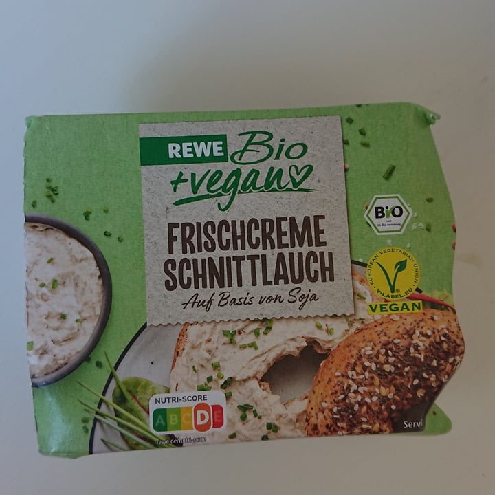 review photo of Rewe Bio Frischcreme Schnittlauch shared by @antonellaf on 26 Mar 2022 - review