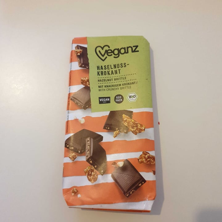 photo of Veganz Hazelnut Brittle Chocolate Bar shared by @loschul on  11 Jan 2021 - review