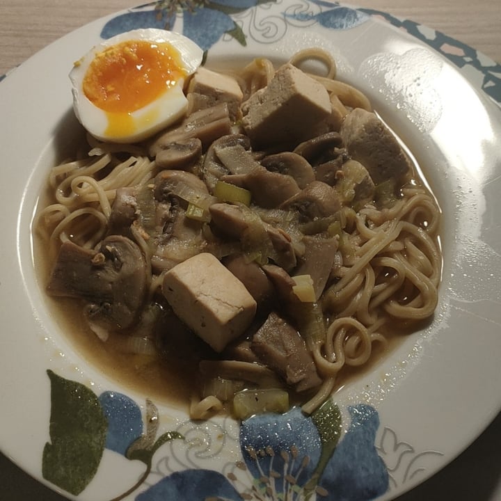 photo of Go Tan Mie Noodles shared by @elenamercuri on  27 Mar 2022 - review