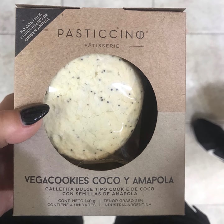 photo of Pasticcino Vegacookies coco y amapola shared by @candelariex on  21 Sep 2021 - review