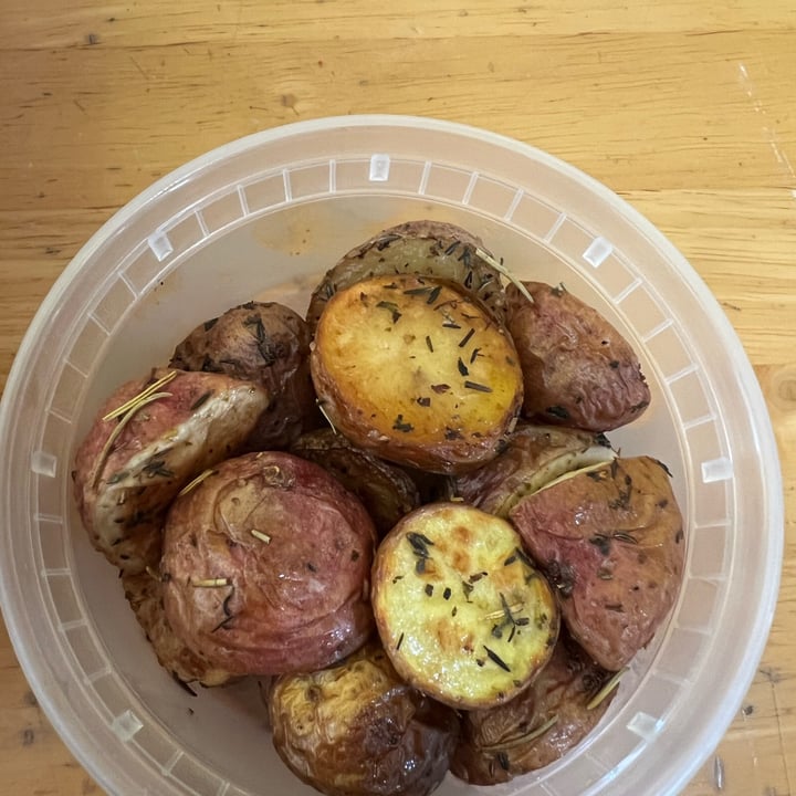 photo of Flora Kitchenette Roasted potatoes shared by @doublemveg on  28 Mar 2022 - review